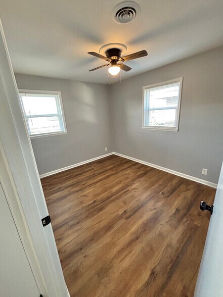 Building Photo - 720 Neal St