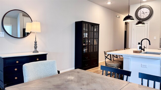 Building Photo - 31307 Balsam Hawk Ln