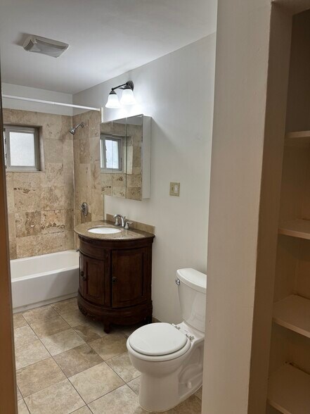 Building Photo - 77 Chiswick Rd