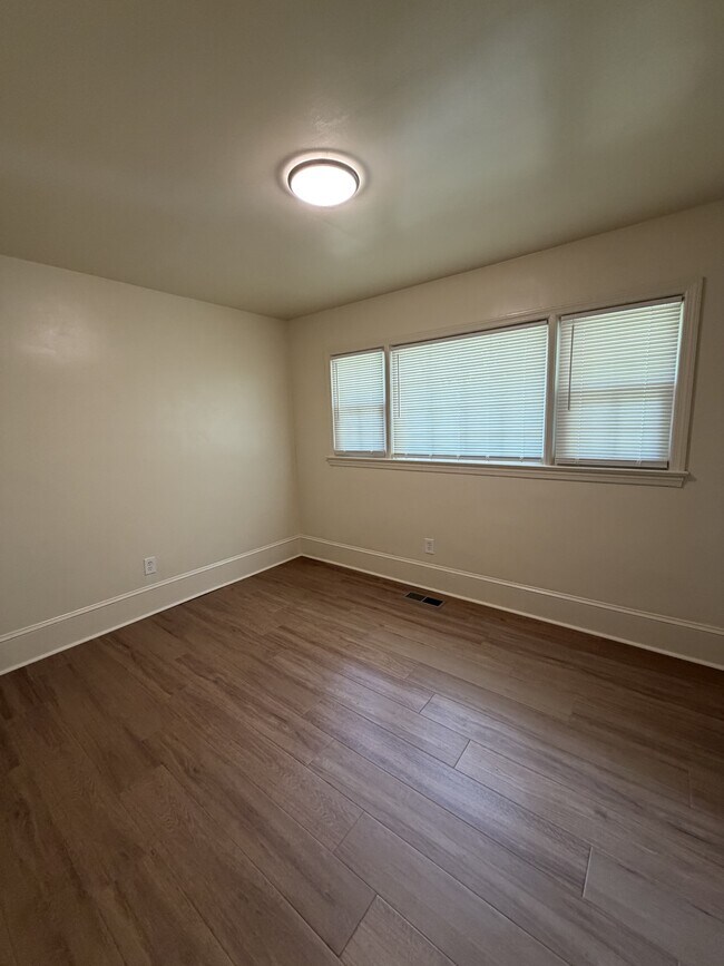 Building Photo - 1221 Taney Ave