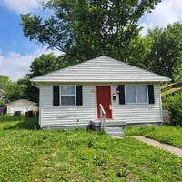 Building Photo - Convenient West Side Location! 3BR/2BA!