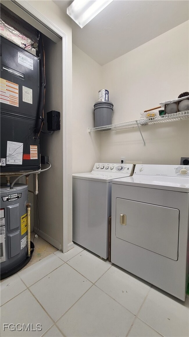 Building Photo - 14571 Daffodil Dr