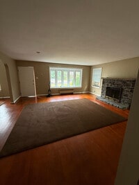 Building Photo - 1013 Potomac Ave