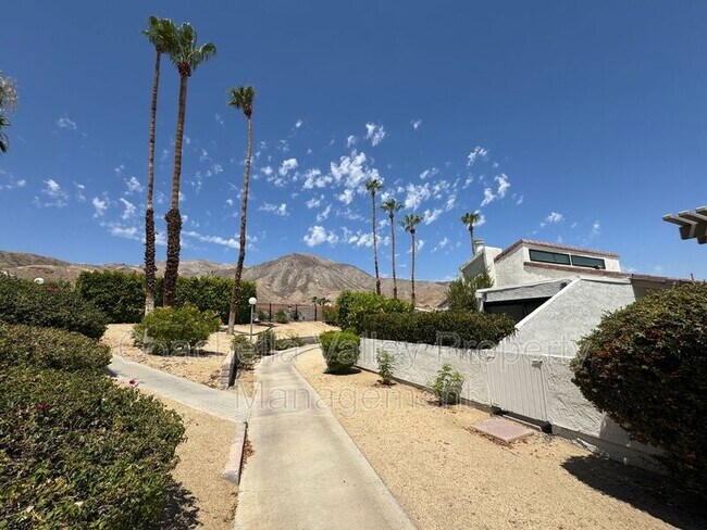 Building Photo - 72670 Yucca Ct