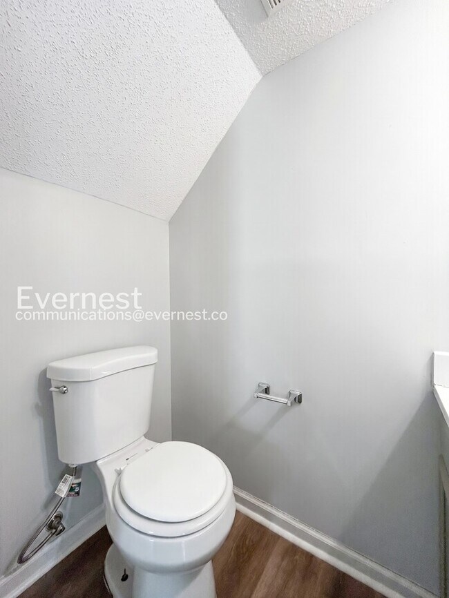 Building Photo - 9601 Marshbrooke Rd