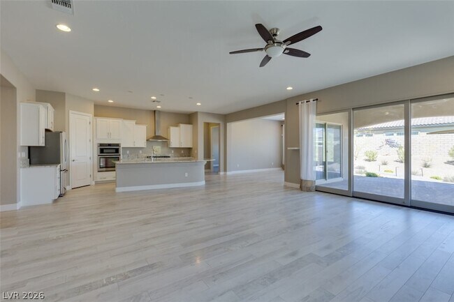 Building Photo - 11822 Spadari Ct