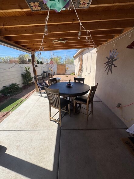 Building Photo - 4600 6th St NW