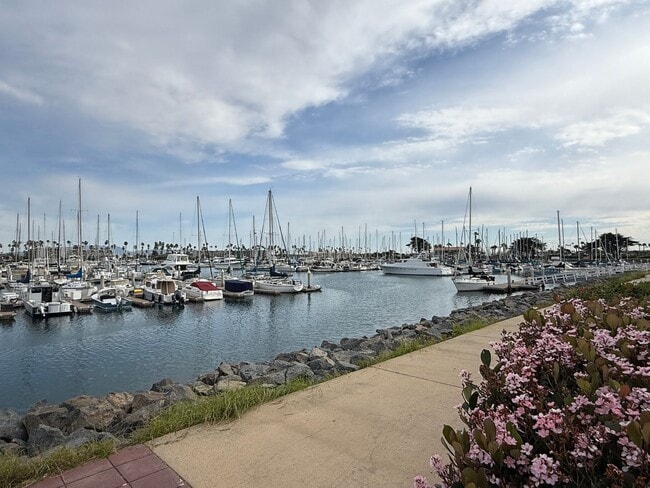 Building Photo - Resort Living year-round! Channel Island Marina Views