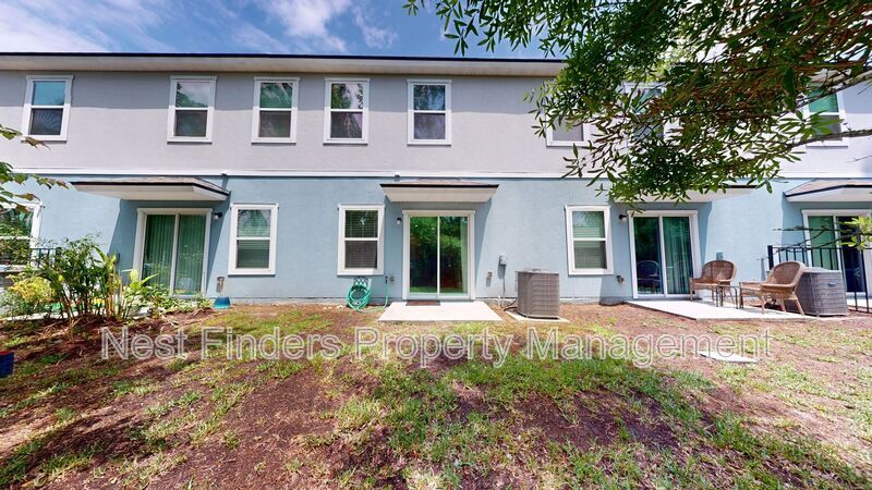 Building Photo - 93 Scotch Pebble Dr