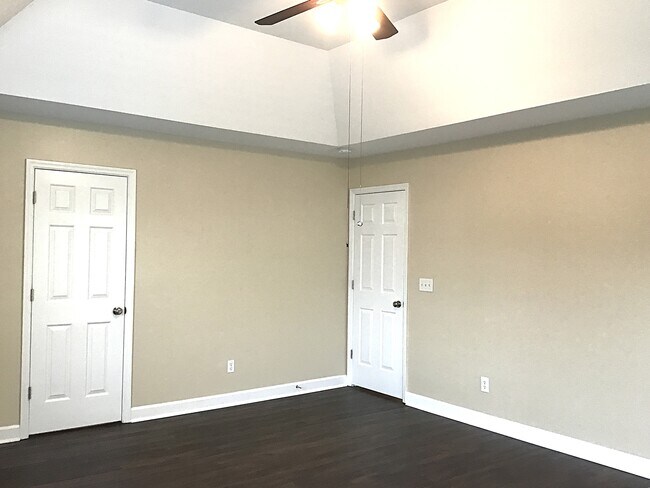 Building Photo - 202 Curico Ln