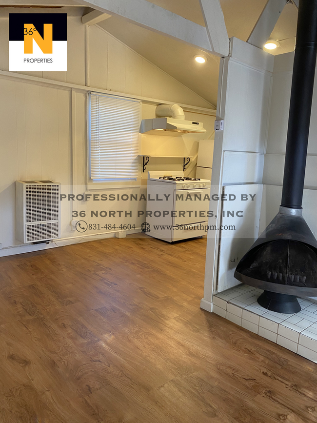 Primary Photo - 900 Lomita St