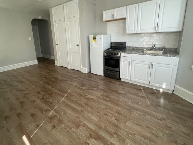 Building Photo - 1230 W Allegheny Ave