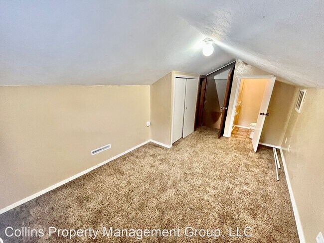 Building Photo - 4 br, 2.5 bath House - 3332 S Robberson