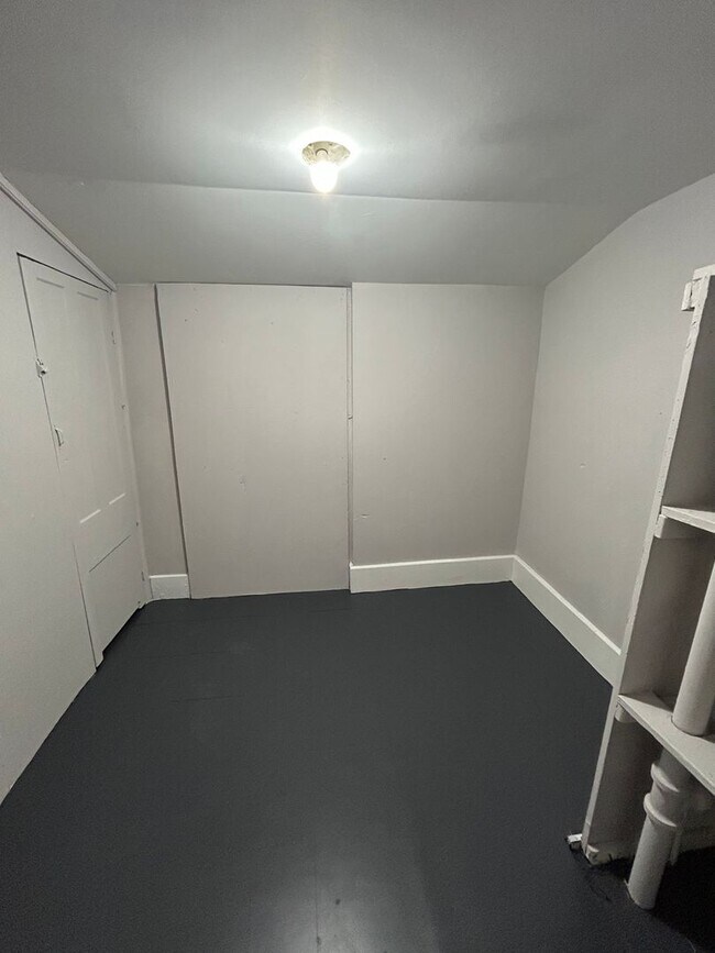 Building Photo - 659 Stuyvesant Ave