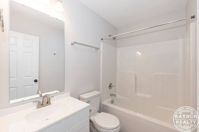 Building Photo - 201 Smith Dr