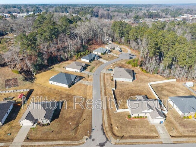 Building Photo - 75 Rolling Waters Ct