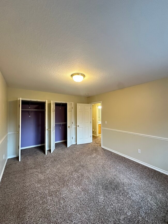 Building Photo - 17855 SW Mandel Ln