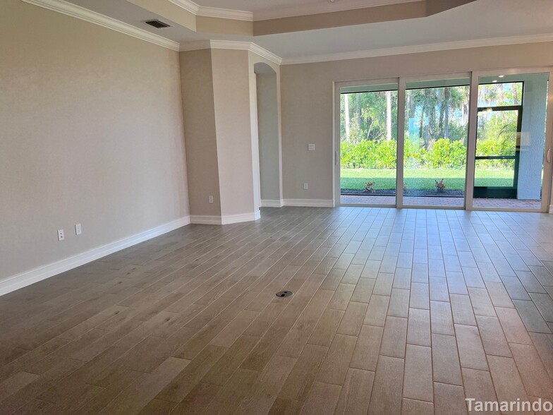 Living room - 339 Tamarindo Ln