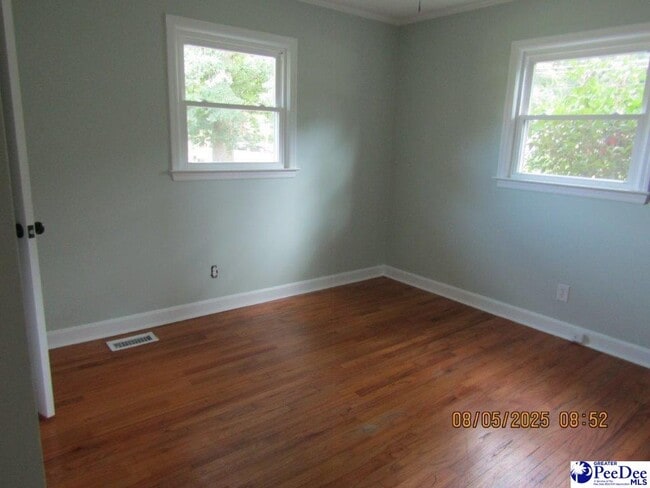 Building Photo - 1743 Williamsburg Cir