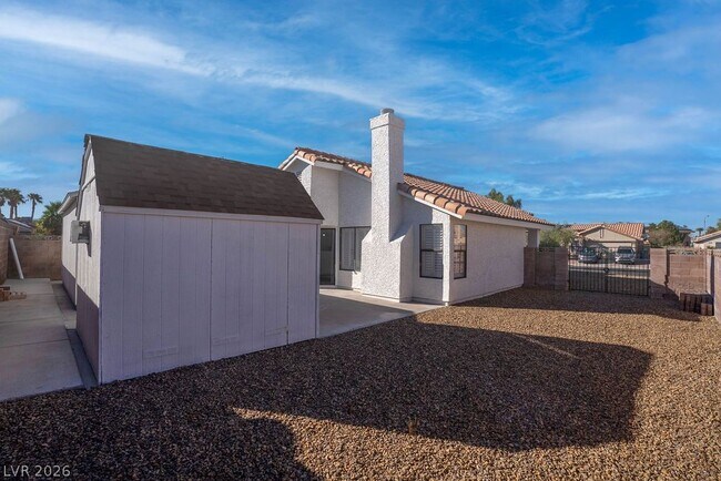 Building Photo - 7045 Sawtooth Dr