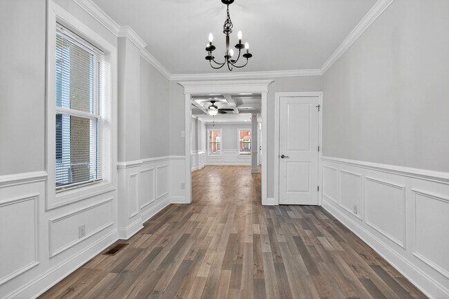 Building Photo - 39 Carroll St