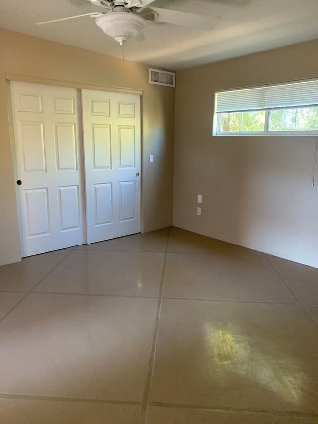 Building Photo - 2940 N Adelaide Farms Pl