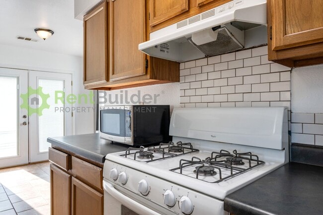 Building Photo - CALL US TODAY AT (505) 808-6467 TO SCHEDULE A CONVENIENT SHOWING