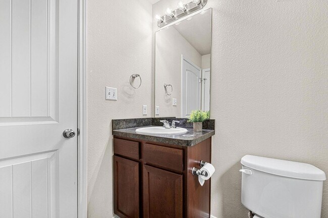 Building Photo - 4520 Graceful Ln