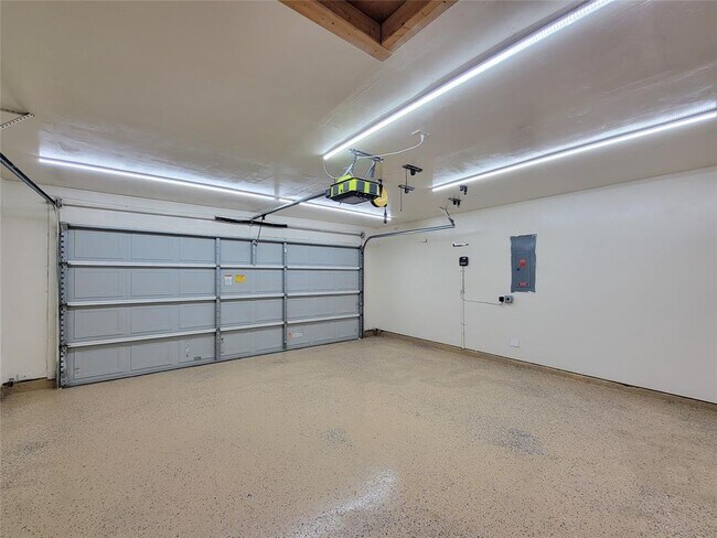 Building Photo - 22531 Windbourne Dr