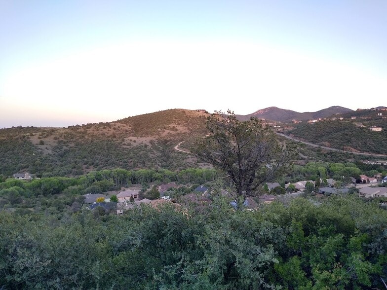 View - 1003 N Opal Dr