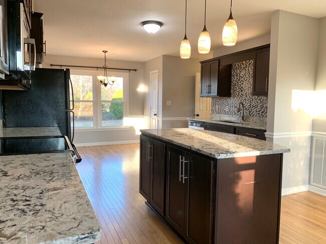 Building Photo - 1233 Cobblestone Ln