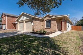 Building Photo - 164 Pearl Lake Dr