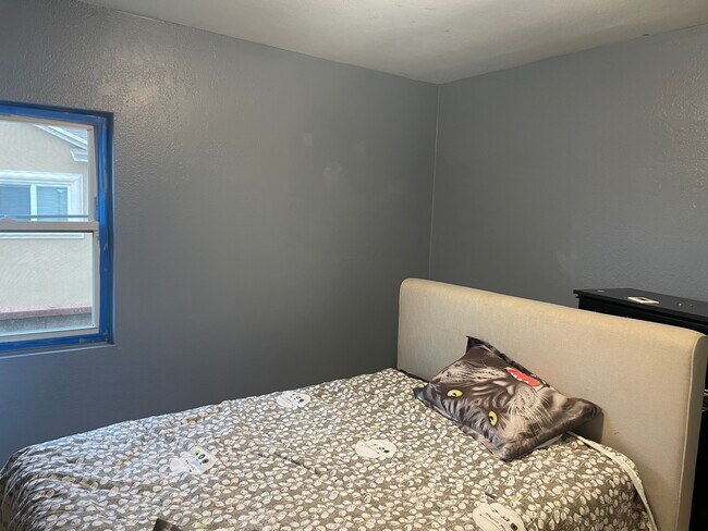 Building Photo - 11143 Ruthelen St