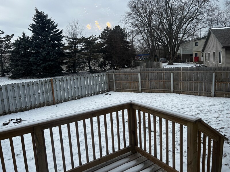 Building Photo - 5010 Delray Dr