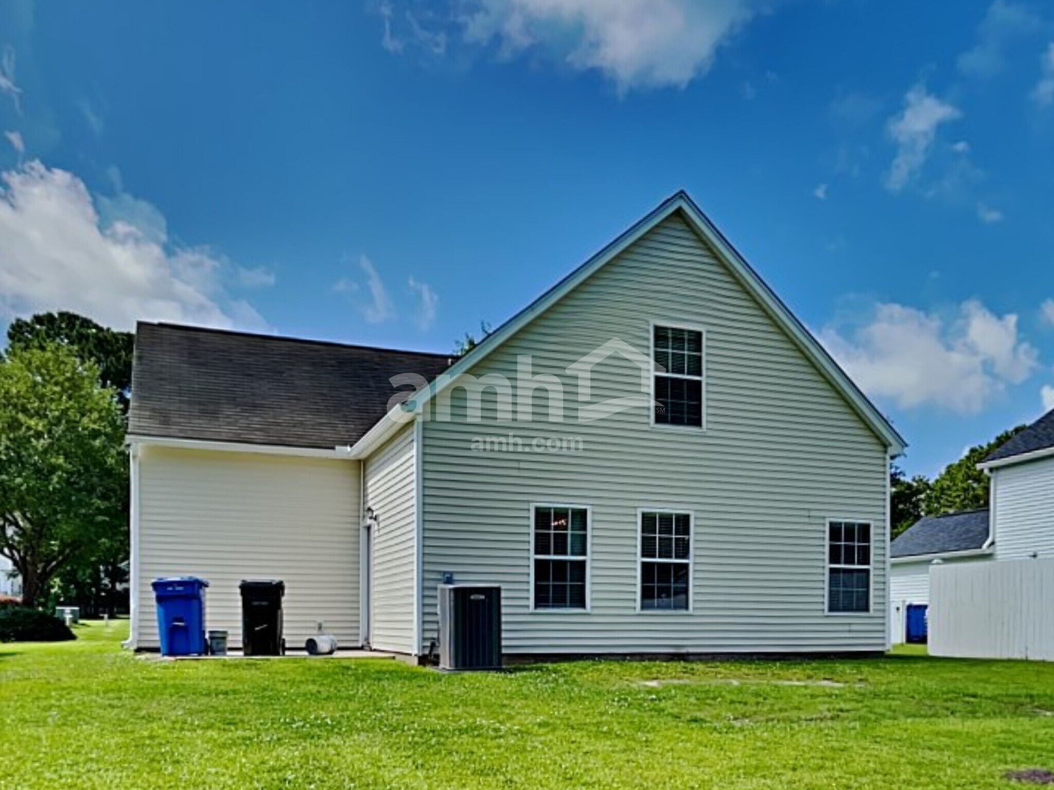 Building Photo - 4809 Wheatfield Dr