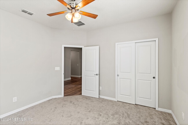 Building Photo - 4570 Creekside Blf St