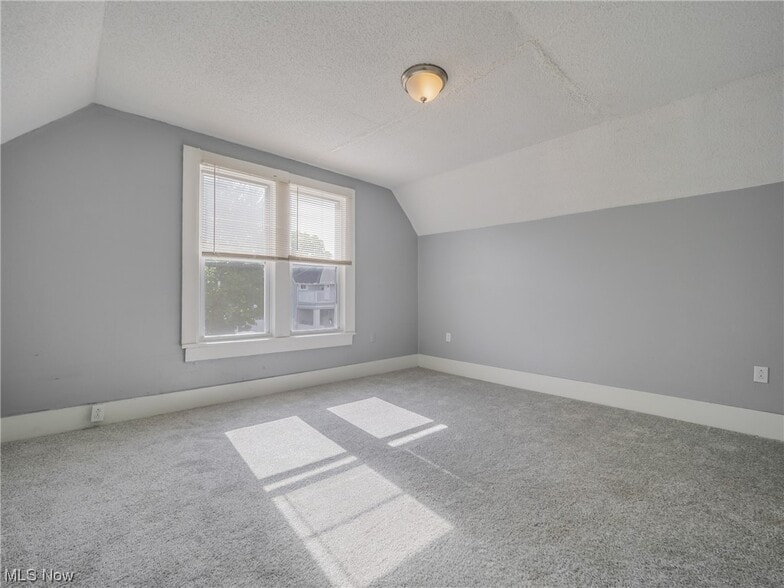 Building Photo - 2112 W 93rd St