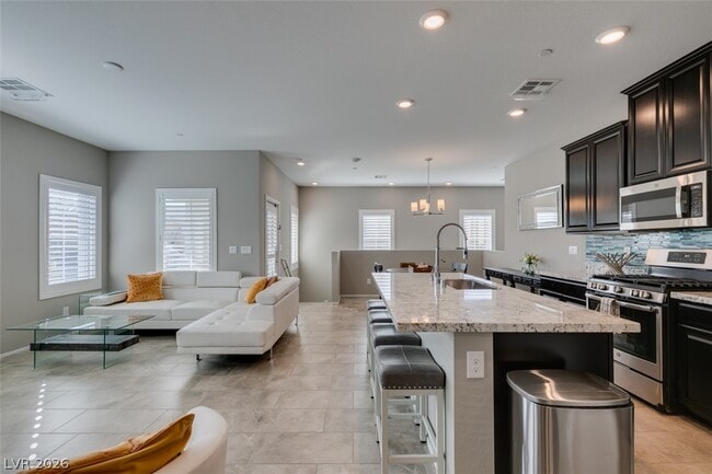 Building Photo - 545 Teovani St