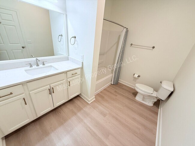 Building Photo - 2BR/2BA