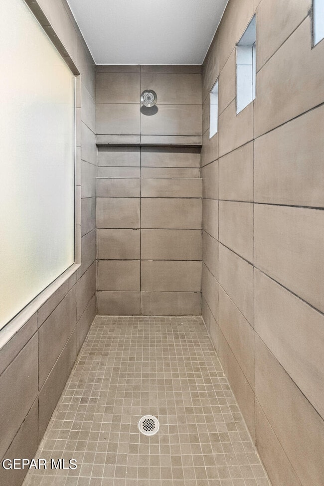 Building Photo - 4532 McBee Ct