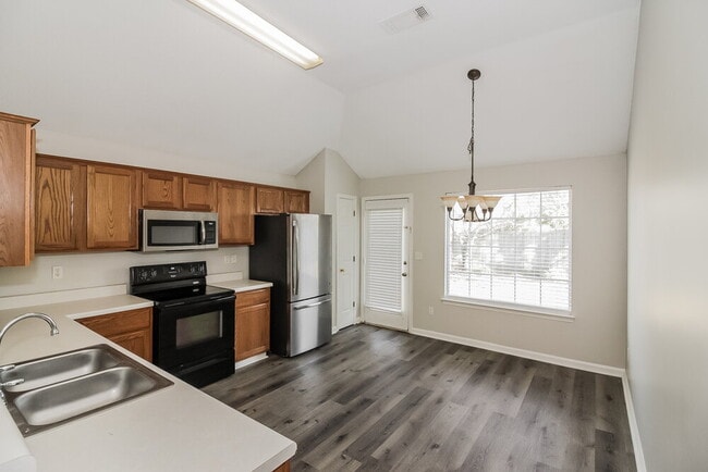 Building Photo - 4514 Lunsford Dr