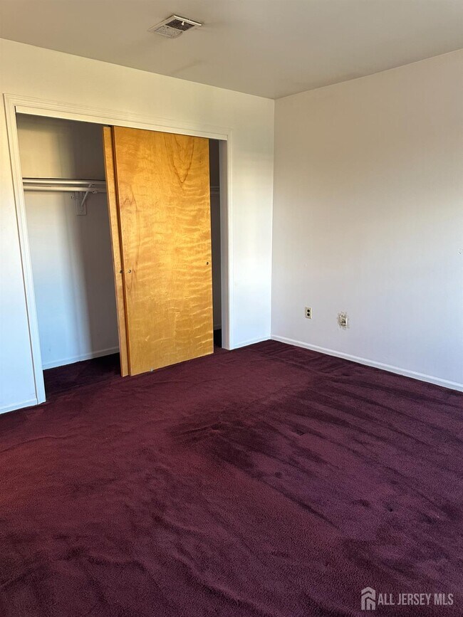 Building Photo - 142 Beverly Hill Terrace