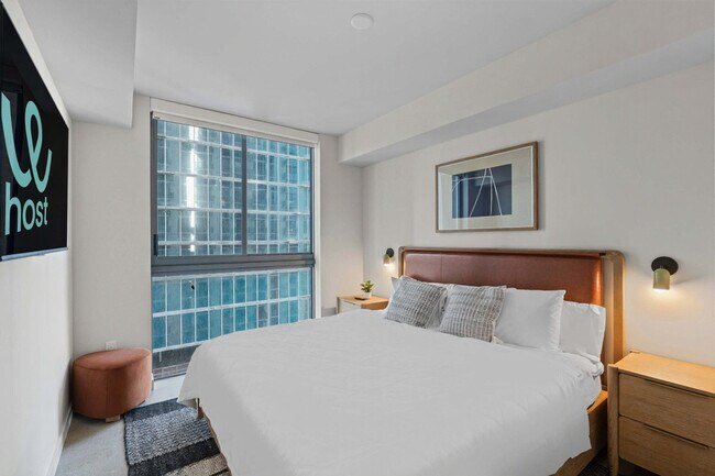 Building Photo - 11 NE 6th St