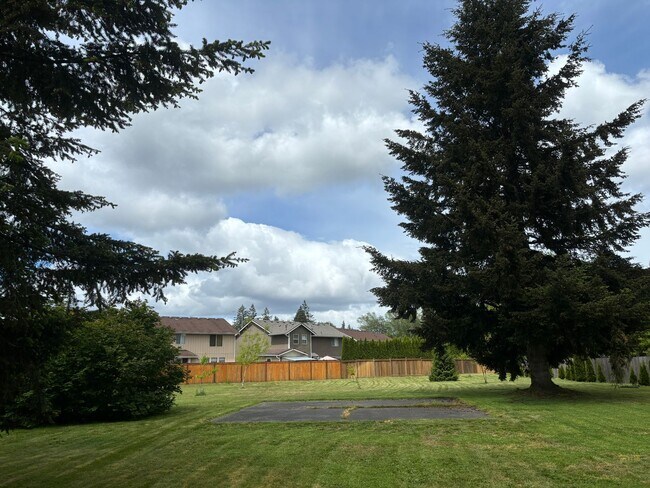 Building Photo - Beautiful 3 Bedroom Lacey House for Rent!
