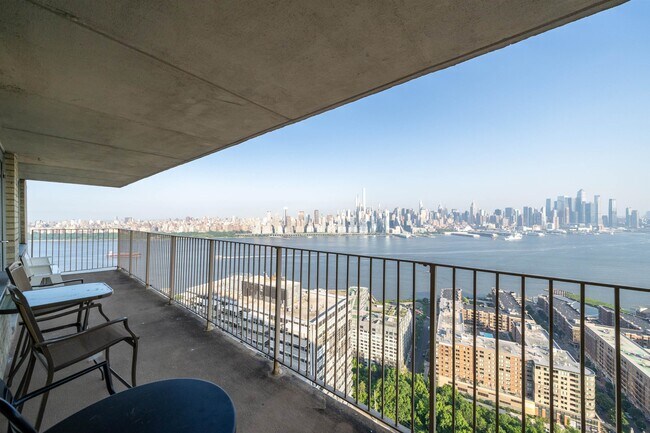 Building Photo - 6040 JFK Blvd E