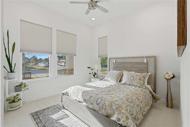Building Photo - 2310 Sunrise Dr
