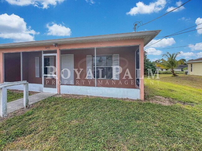 Building Photo - Make Yourself at Home — Charming 3-Bed, 2-Bath in Lehigh Acres. Your Duplex Dream Just Got Better!