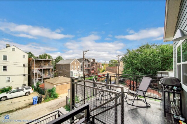 Building Photo - 1734 W Cullerton St