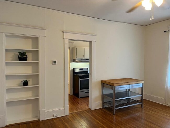 Building Photo - 1168 Orme Cir NE