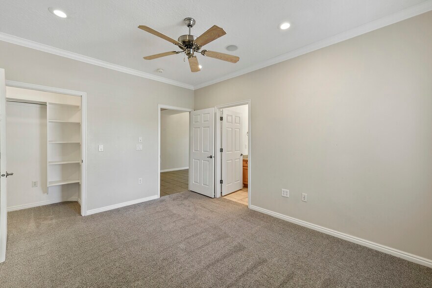 Building Photo - 1104 Meadow Fork Rd #9